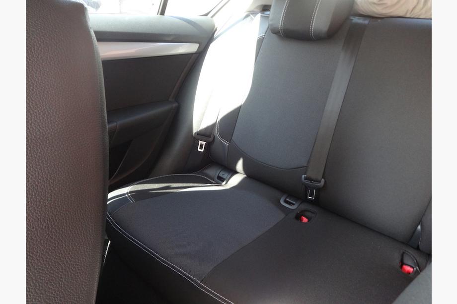 Skoda Octavia III A7 2013-2019 Housses de Sièges Auto (Similicuir↗Tissu, Premium) Photo 25