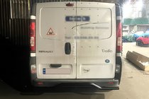 Renault Trafic 2001–2015 Protection Arrière AK006 Noir (Inox) photo 3