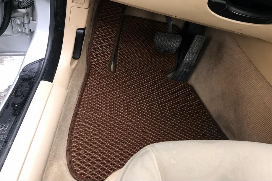 BMW 3 Series E92/E93 2006–2013 Tapis de sol EVA (rouge brique) Image