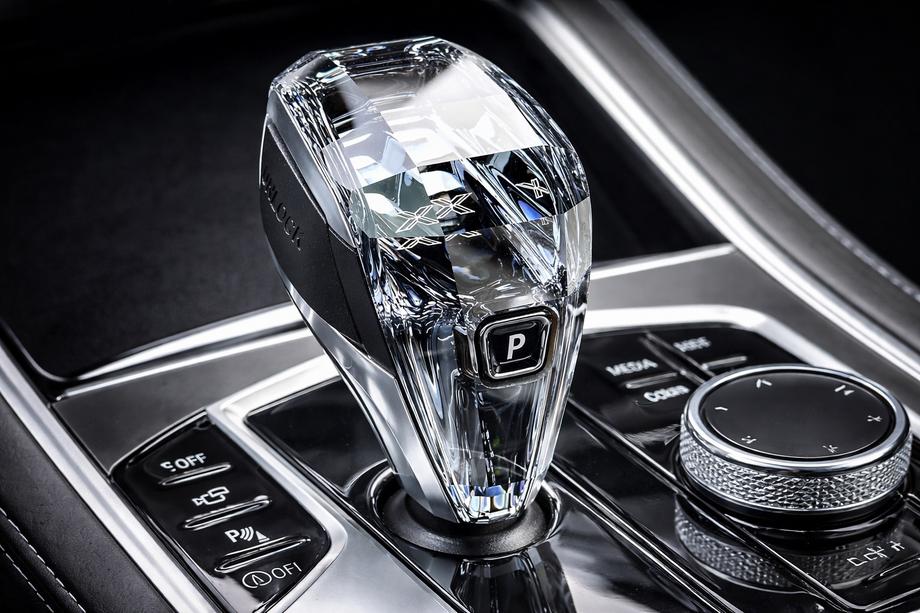 BMW X7 G07 2019- Kit d’éléments en cristal pour intérieur (sélecteur de boîte auto + boutons) Photo 3