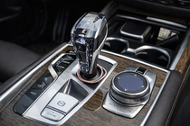 BMW X3 G01 2018- Kit d’éléments en cristal pour intérieur (sélecteur de boîte auto + boutons) photo 3