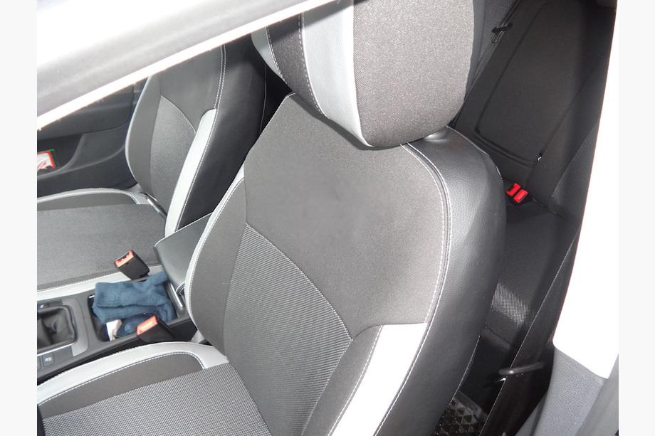 Volkswagen Passat B7 2012-2015 Housses de Sièges Auto (Similicuir↗Tissu, Premium) Photo 7