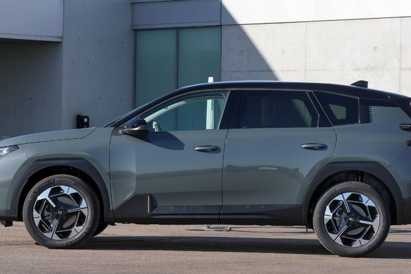 Citroën C5 Aircross Plug-in Hybrid (2025) : essai du crossover hybride rechargeable Photo 2