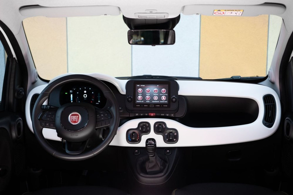 Essai de la Fiat Pandina : citadine hatchback restylée avec système mild hybrid Photo 5