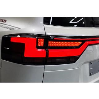 Feux arrière V2 Toyota Land Cruiser 300 2021- photo 3