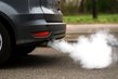 Pourquoi votre voiture fume blanc : causes et que faire photo 1