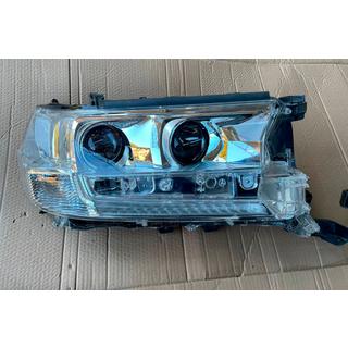 Phares avant 2016+ (Standard, d’occasion) Toyota Land Cruiser 200 2007-2021 photo 4