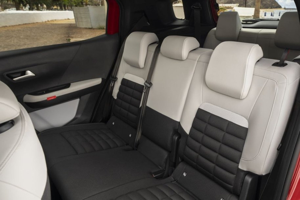 Citroën C3 Aircross : crossover familial compact alliant confort Photo 6