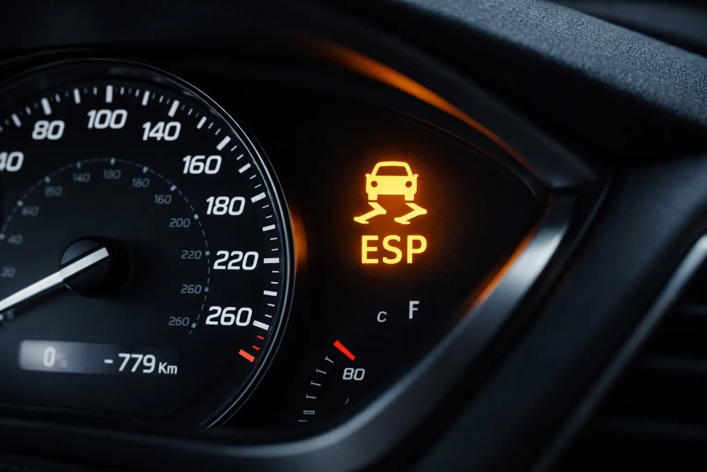 Que signifie ESP dans une voiture ?