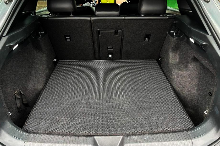 Volkswagen ID.5 2022- Tapis de coffre en caoutchouc Carsuit V2 (noir) Image