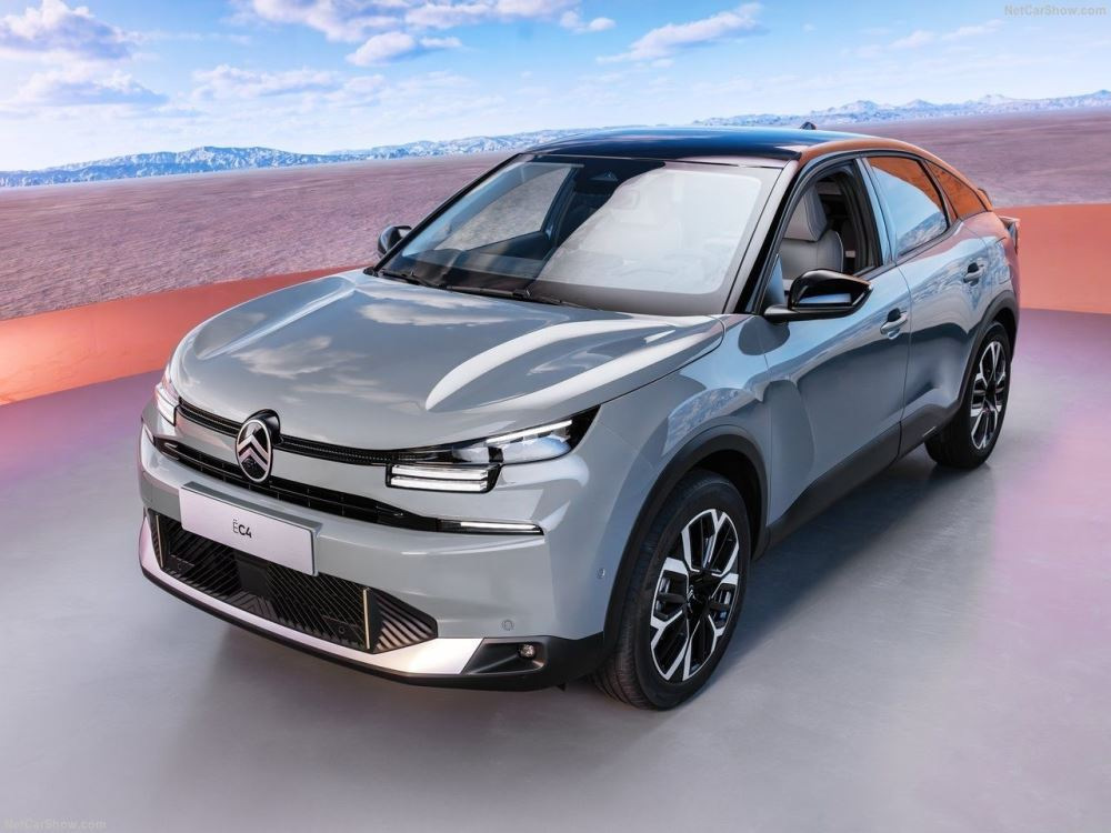 Citroën e-C4 : un crossover-hayon électrique urbain et confortable