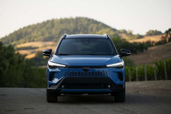 Essai Toyota Corolla Cross (restylage 2024) : crossover familial compact