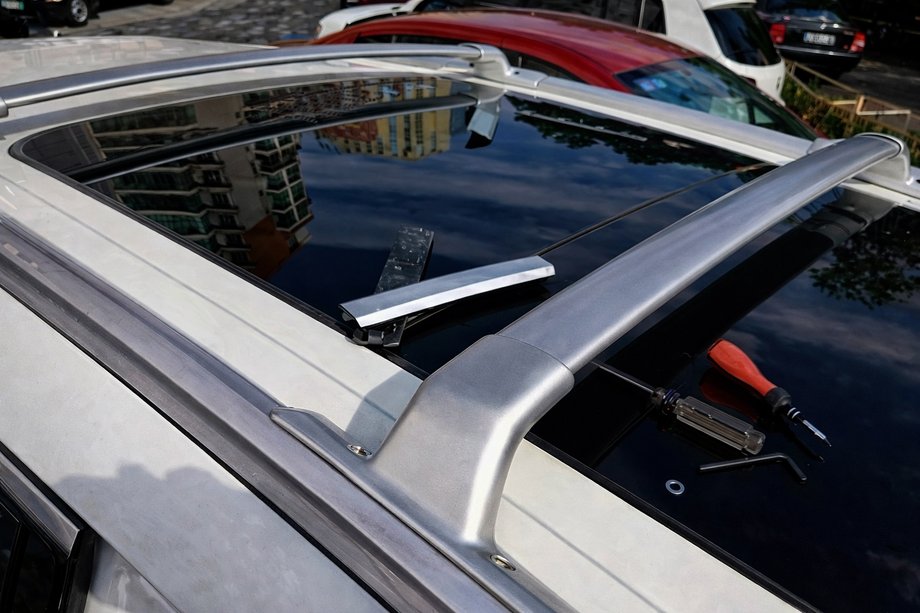Nissan Murano 2014- Barres de toit (barres transversales) pour rails OEM (2014-2018, 2 pcs) Gris Photo 2