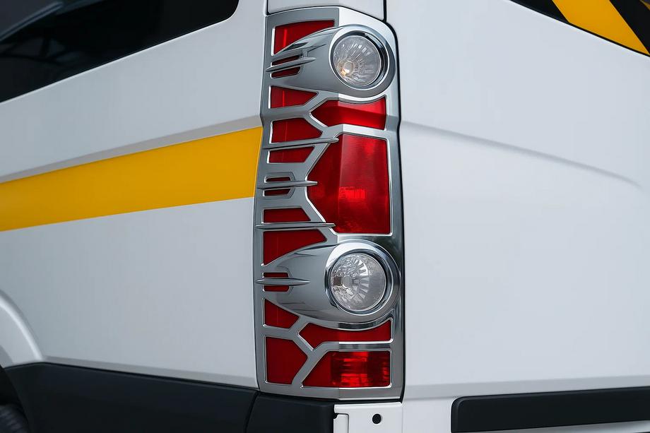 Volkswagen Crafter 2006-2016 Couvre-feux Arriere Chromes (2 pcs, plastique) Photo 1