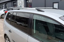 Volkswagen Touran 2010-2015 Barres de toit chromées photo 1