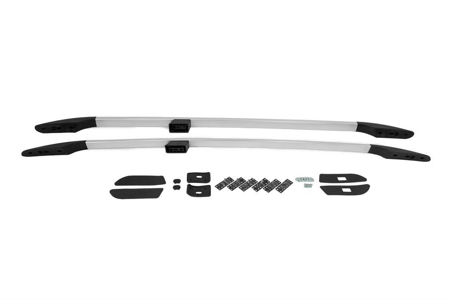Volkswagen Touran 2010-2015 Barres de toit chromées Pieds Métalliques Photo 6
