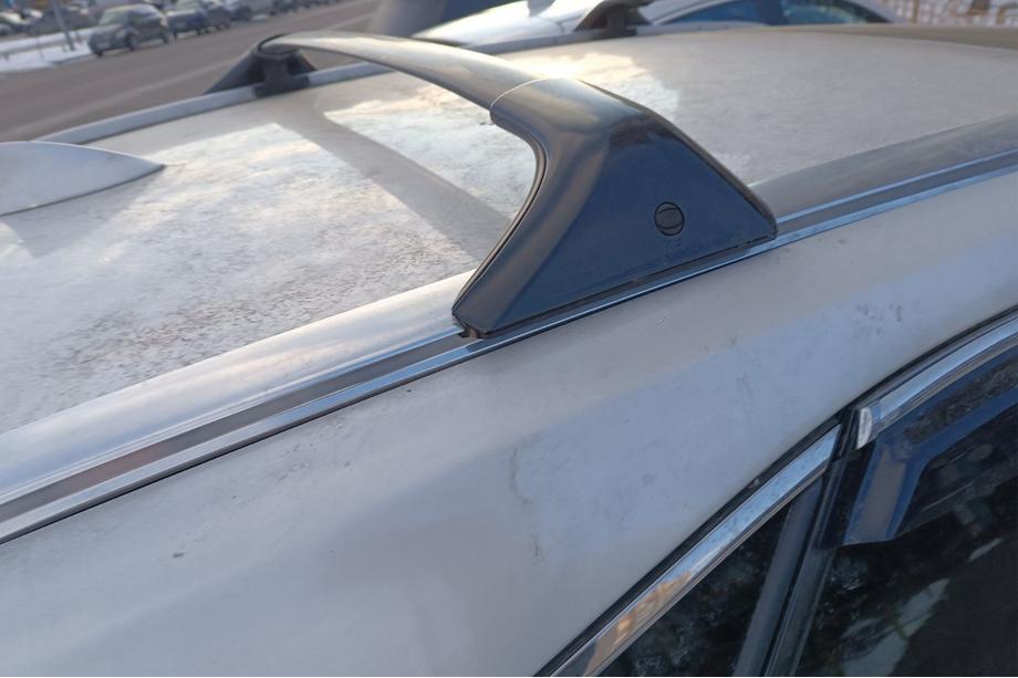 Lexus RX 2016-2022 Barres de toit transversales pour rails intégrés OEM (2 pièces) Photo 2