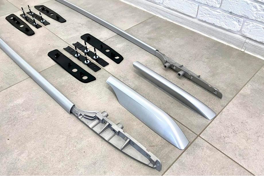 Nissan X-trail T32/Rogue 2014-2021 Barres de toit OEM (2 pcs) Photo 4