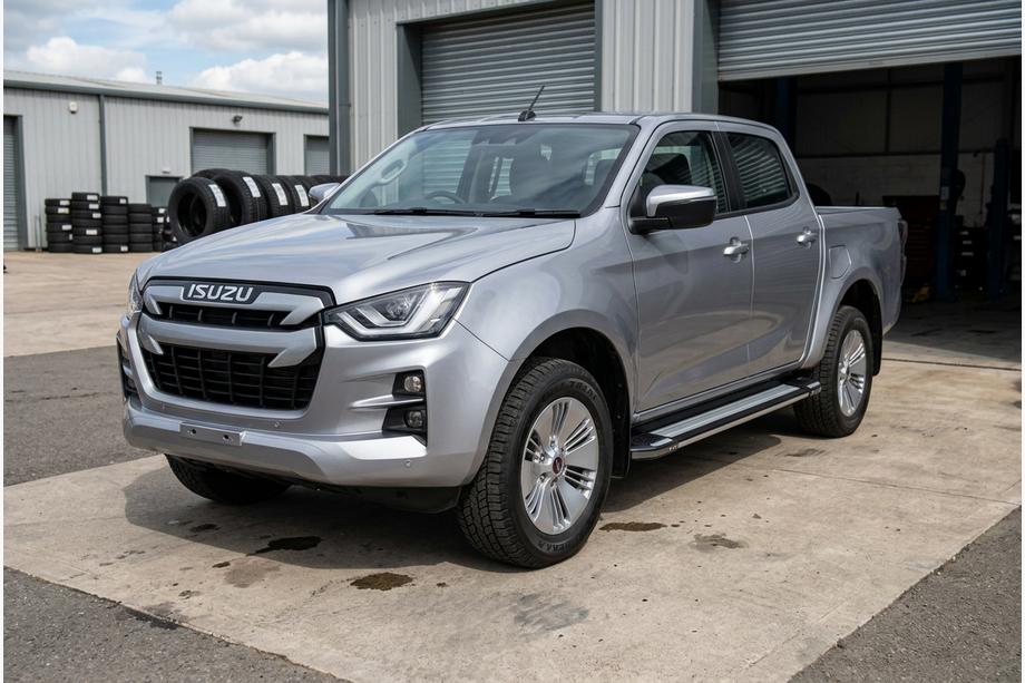 Isuzu D-Max 2019- Rainbow Marchepieds latéraux (2 pcs, Aluminium) Image
