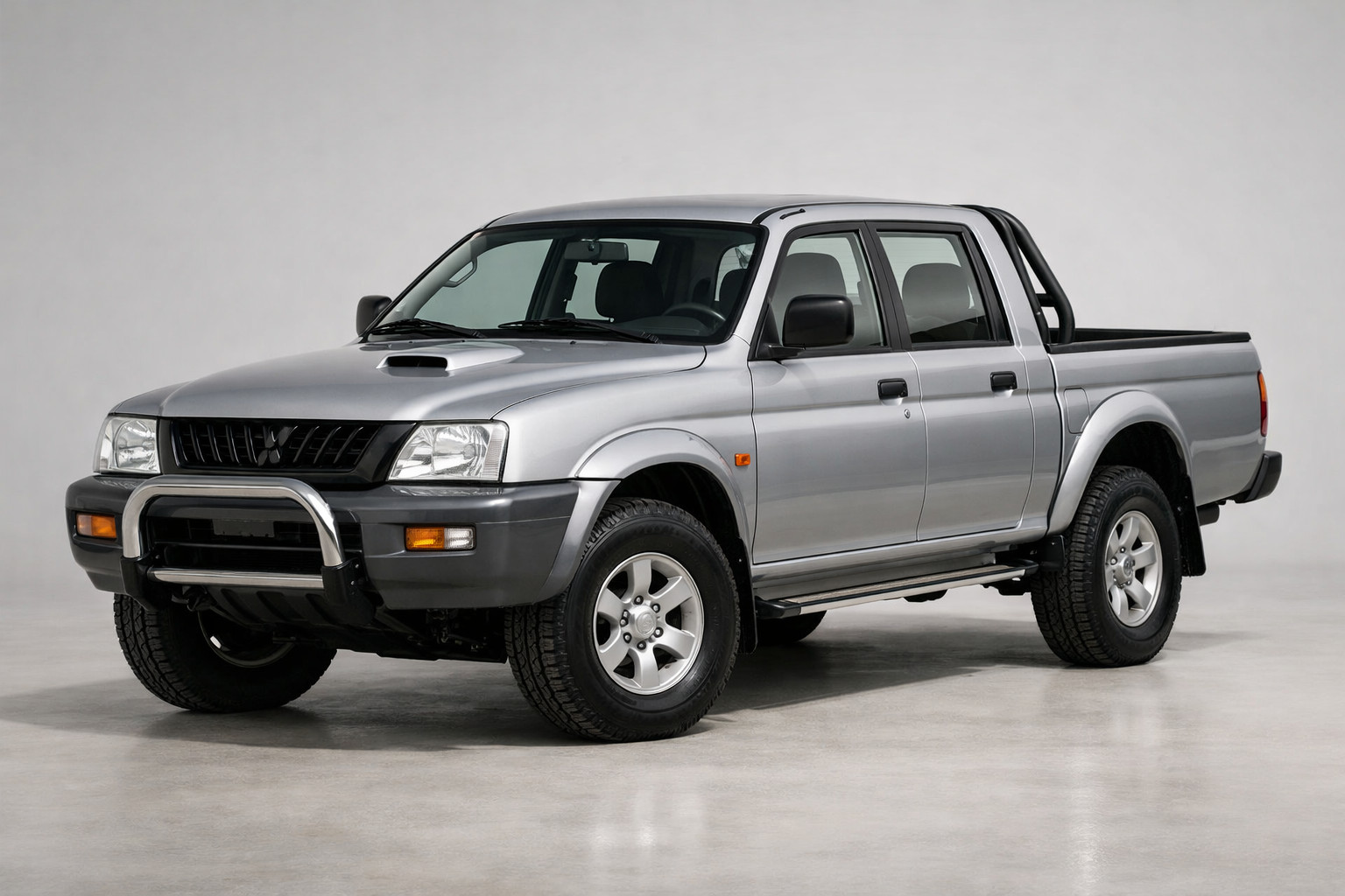 Essai Mitsubishi L200 1996–2006 : un pick-up old-school sans chichi