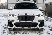 BMW X7 G07 2019- Grilles de calandre type haricots 1 Bar LED (2019-2022, noir brillant) photo 1