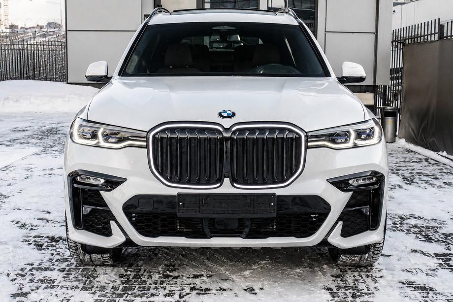 BMW X7 G07 2019- Grilles de calandre type haricots 1 Bar LED (2019-2022, noir brillant) Image