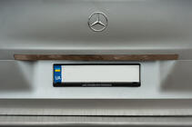 Mercedes Vito/V-class W447 2014- Baguette large en inox au-dessus de la plaque d'immatriculation photo 1