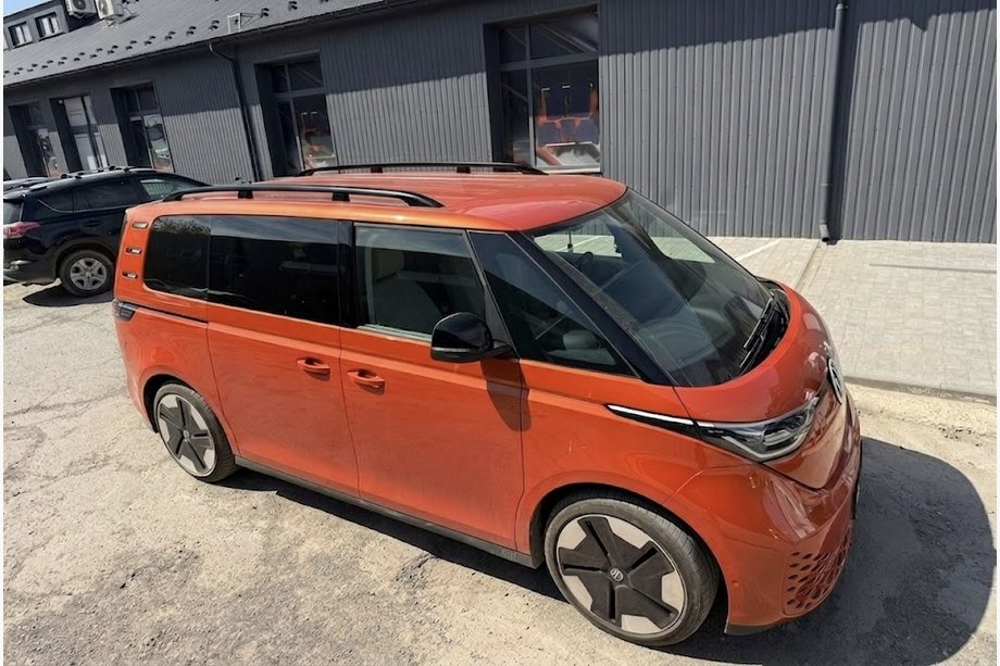 Volkswagen ID BUZZ 2022- Barres de Toit Noires (design turc) Pieds Métalliques Photo 3