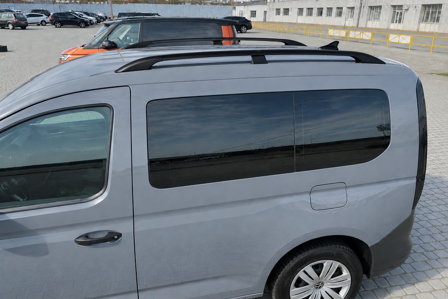 Ford Connect 2021- Barres longitudinales de toit noires (design turc) Photo 1