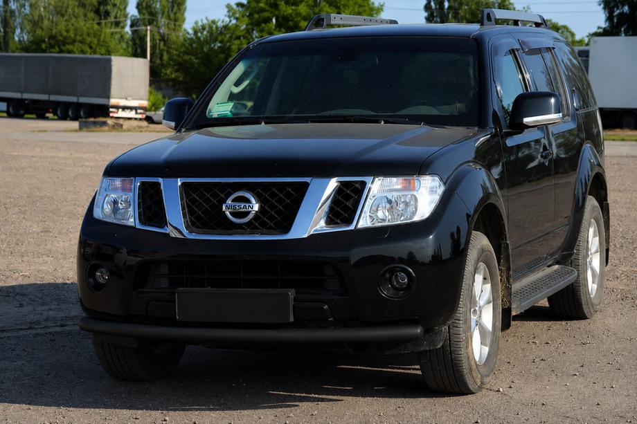 Nissan Navara 2006-2015 Protection Avant ST008 Noir (Inox) Image