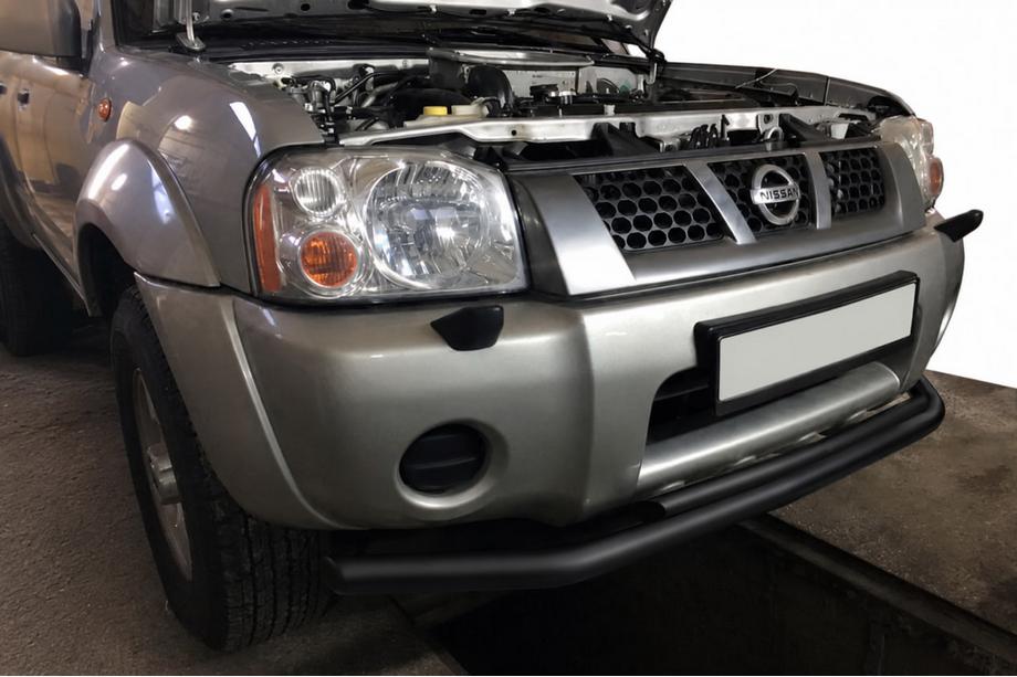 Nissan NP300 1999-2015 Pare-buffle avant ST014 Black (inox) Image