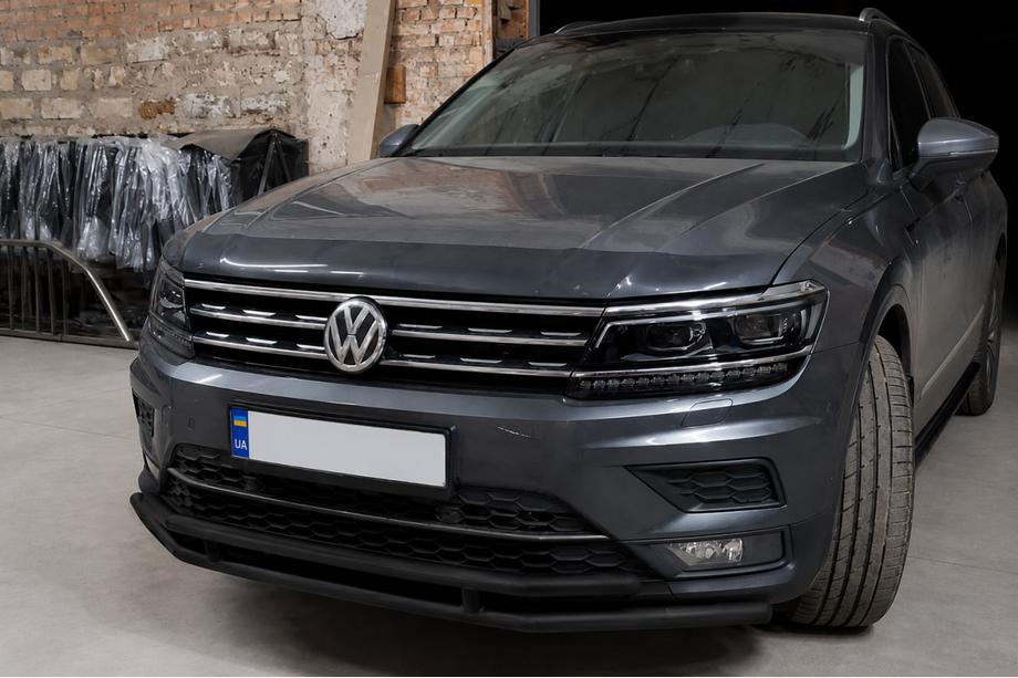 Volkswagen Tiguan 2016-2023 Pare-buffle avant ST016 Black (inox) Photo 3