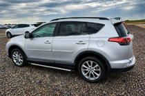 Toyota Rav 4 2019–2025 Rails de toit OEM noirs (aluminium) photo 1