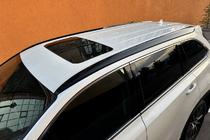 Toyota Highlander 2013-2019 Rails de toit intégrés noirs OEM (plastique ABS) photo 1