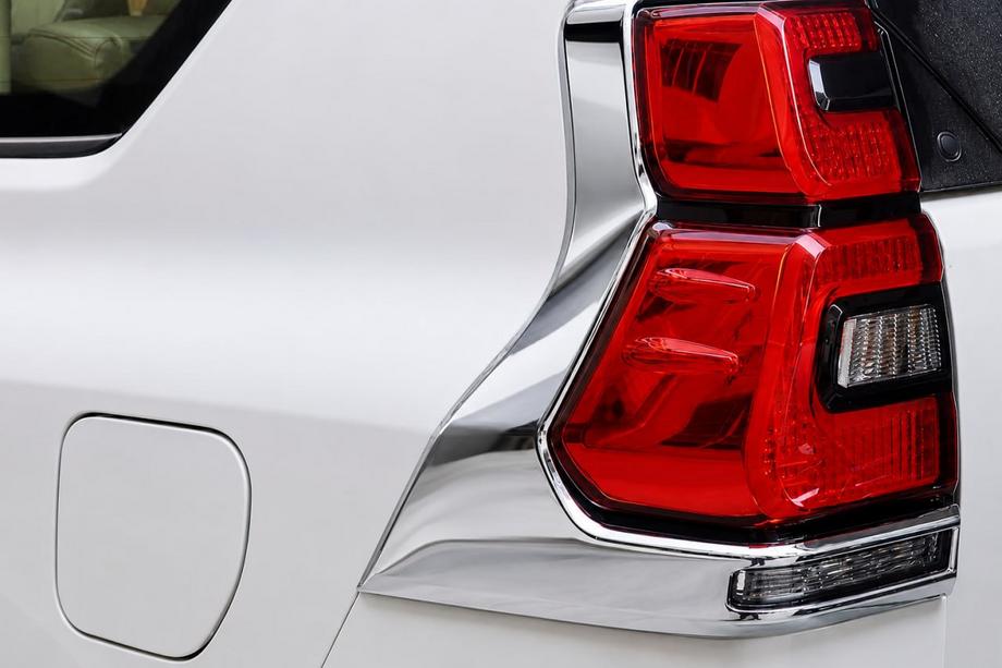Toyota Land Cruiser Prado 150 2009-2023 Feux arrière LED Chrome V2 (2017-2023, 2 pcs) Photo 1