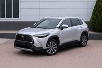 Toyota Corolla Cross 2020- Rails de toit intégrés OEM, gris (Aluminium) photo 4