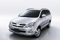 Toyota Innova 2015- Barres longitudinales de toit intégrées noires OEM (Aluminium) photo 1