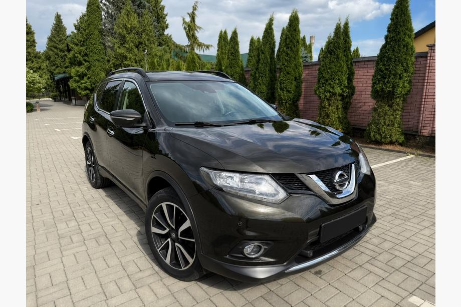 Nissan X-trail T32/Rogue 2014-2021 Barres longitudinales de toit OEM noires (Pour X-trail, Aluminium) Photo 2