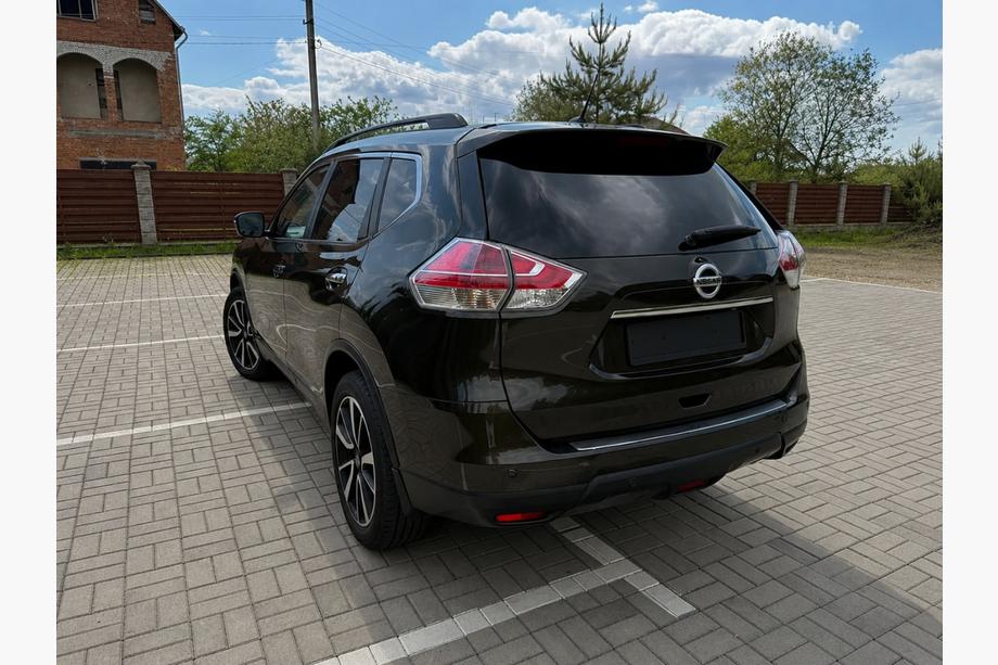 Nissan X-trail T32/Rogue 2014-2021 Barres longitudinales de toit OEM noires (Pour X-trail, Aluminium) Photo 3