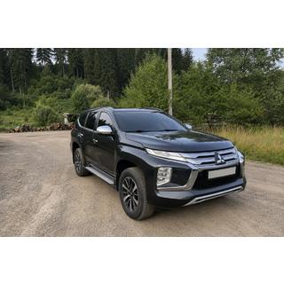 Barres longitudinales de toit integrées noires OEM (2019-, Aluminium) Mitsubishi Pajero Sport 2015- photo 1