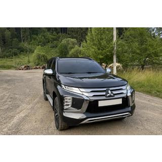 Barres longitudinales de toit integrées noires OEM (2019-, Aluminium) Mitsubishi Pajero Sport 2015- photo 2