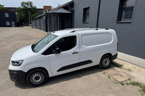 Citroen Berlingo/Multispace 2018- Barres de toit longitudinales chromées (design turc) Long, pieds de fixation métalliques photo 5