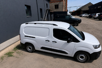 Citroen Berlingo/Multispace 2018- Barres longitudinales de toit noires (design turc) Standard, pieds en plastique photo 1