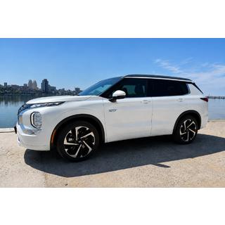 Barres longitudinales de toit intégrées noires OEM (Aluminium) Mitsubishi Outlander 2021- photo 1