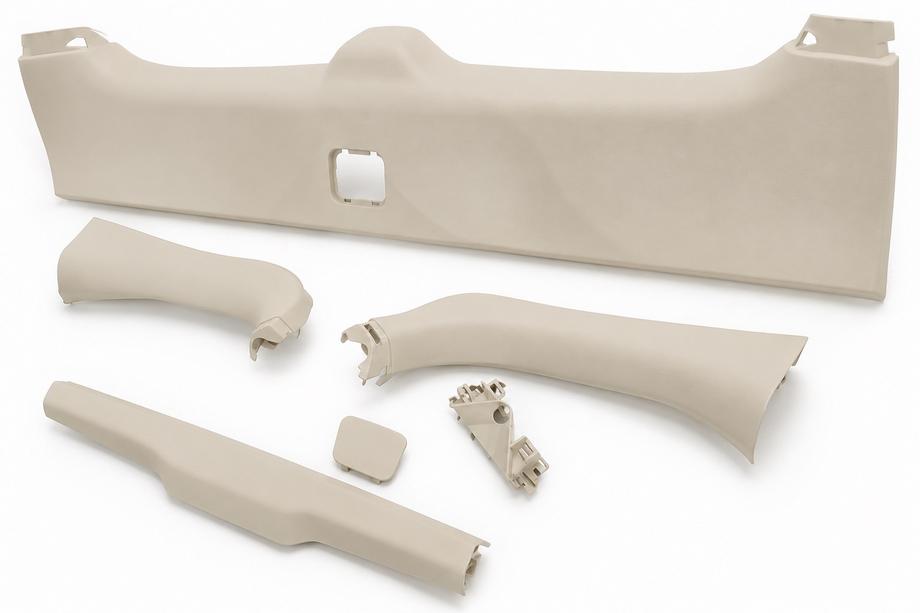 Lexus LX570/450d 2008-2022 Kit de garnitures plastiques beiges de coffre, partie arrière Photo 2