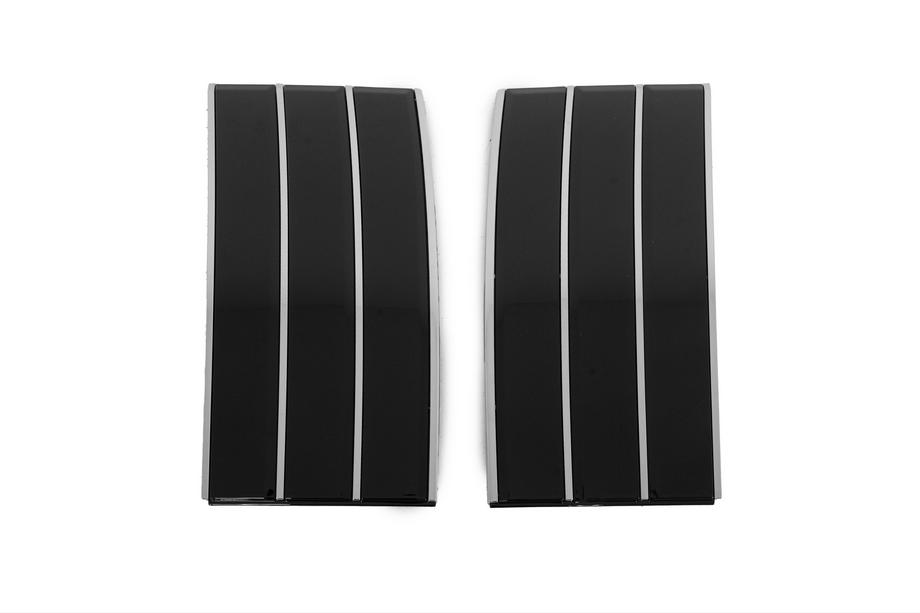 Range Rover IV L405 2013-2021 Ouïes d’aile SVA (noires avec chrome) Image