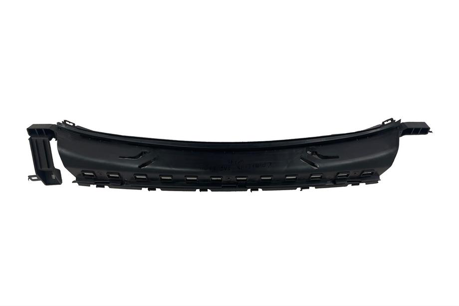 Mercedes E-class W213 2016-2023 Support de fixation de pare-chocs arrière (central) Photo 2