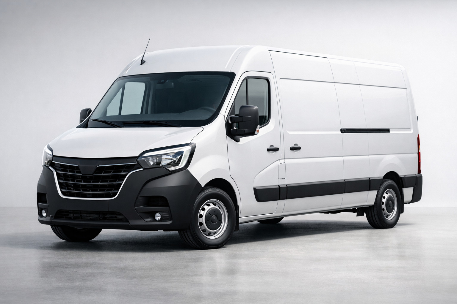 Essai du Renault Master restylé 2019 : grand fourgon pour pros et transport