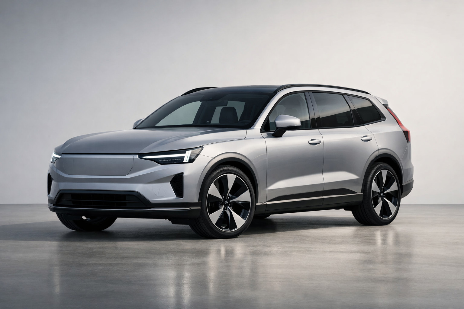 Essai Volvo EX90 : le vaisseau amiral électrique du génie scandinave