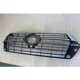 Déstockage Calandre 2016-2021 (design 2019) Toyota Land Cruiser 200 2007-2021 photo 3